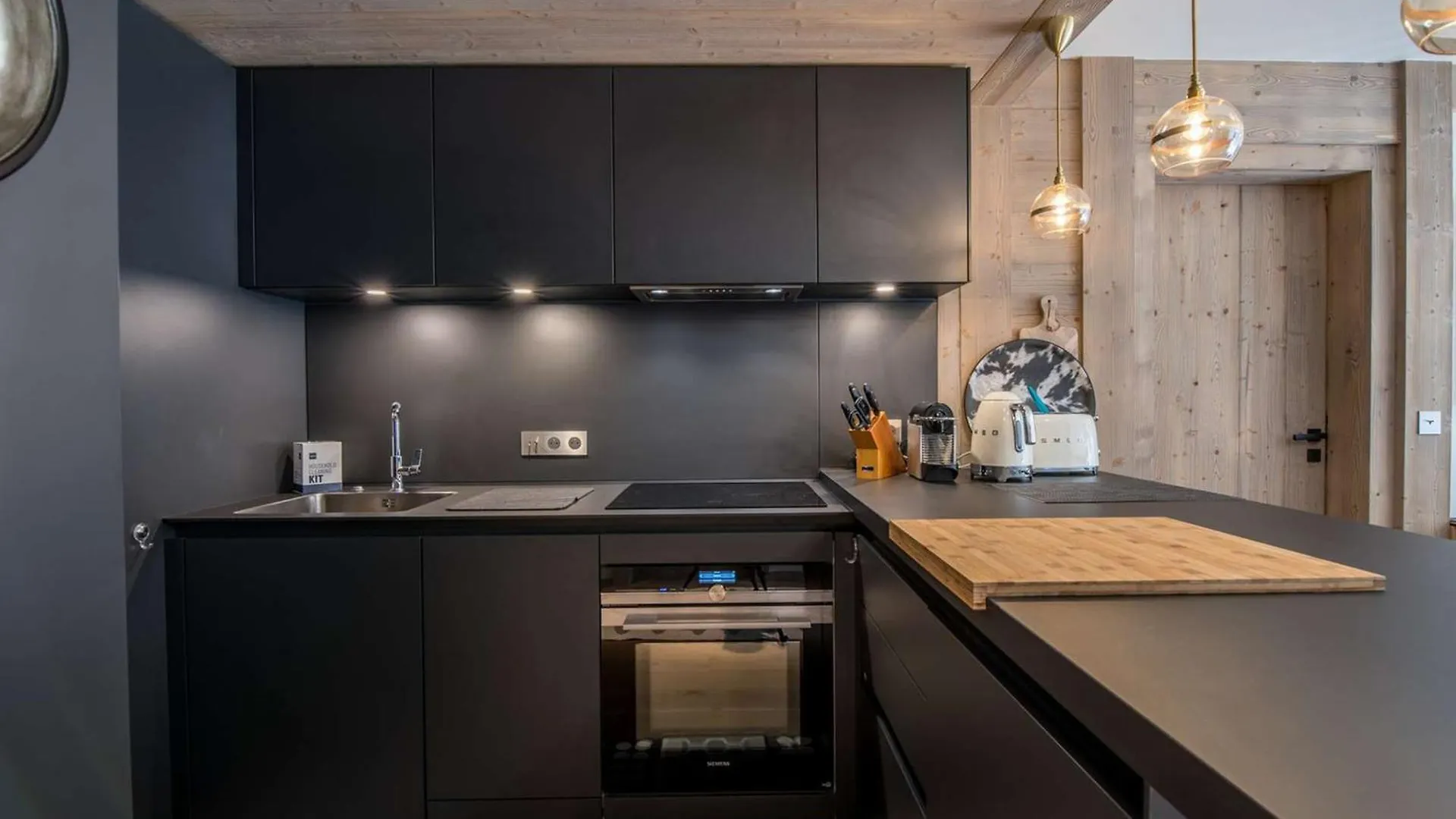 Apartment Appartement 6 Pers - Courchevel Village - Centre Station - Pistes A Deux Pas - Spa Inclus - Fr-1-631-200